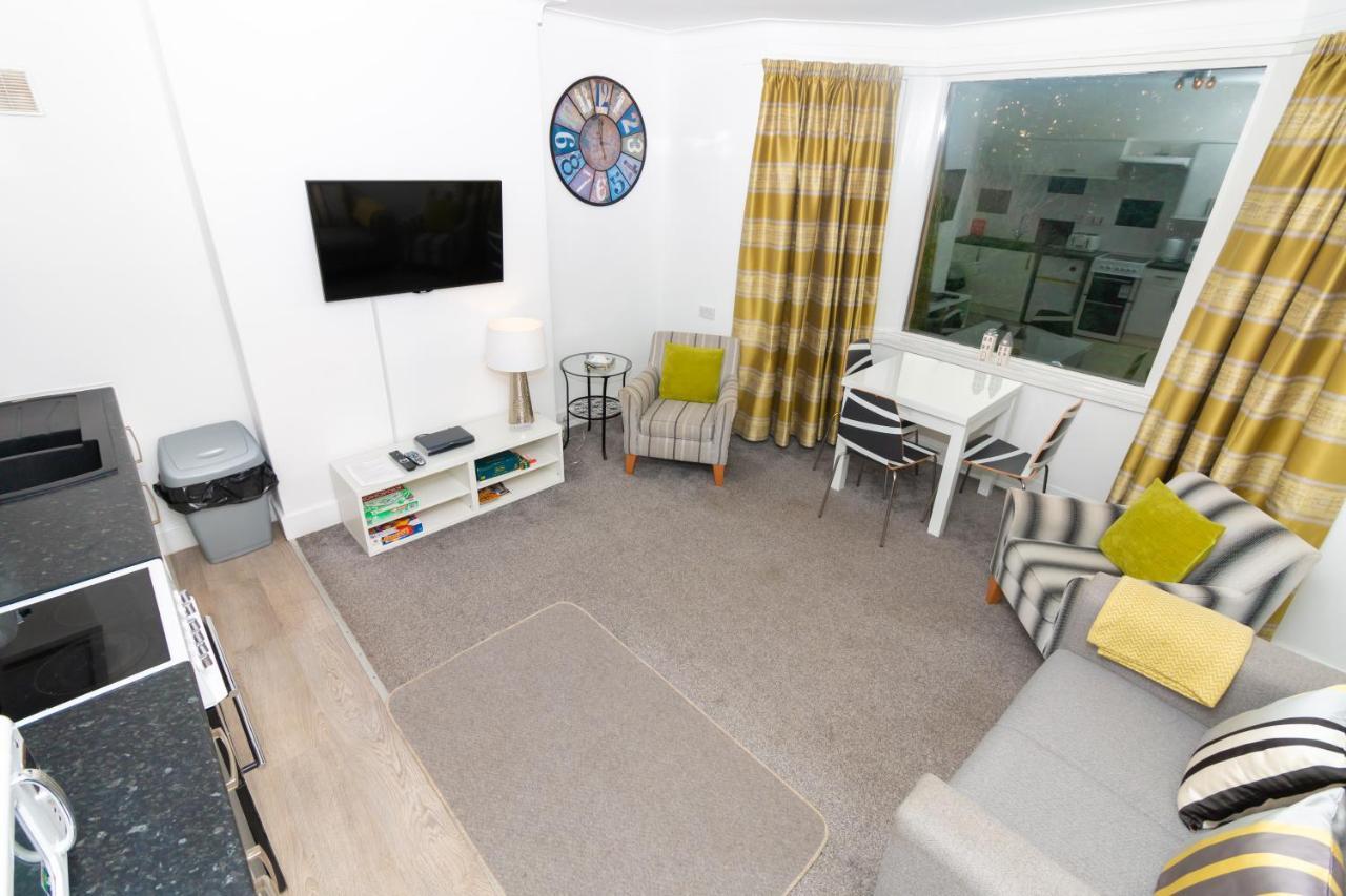 379 Dundee Apartments Экстерьер фото